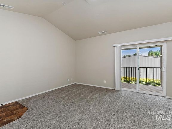 3rd image of 1521-1527 W Alexandra Ln #1535
