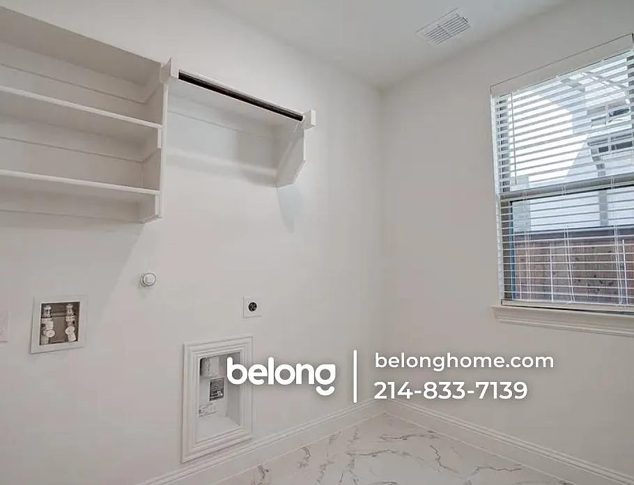 Building Photo - 3138 Casa Blanca St