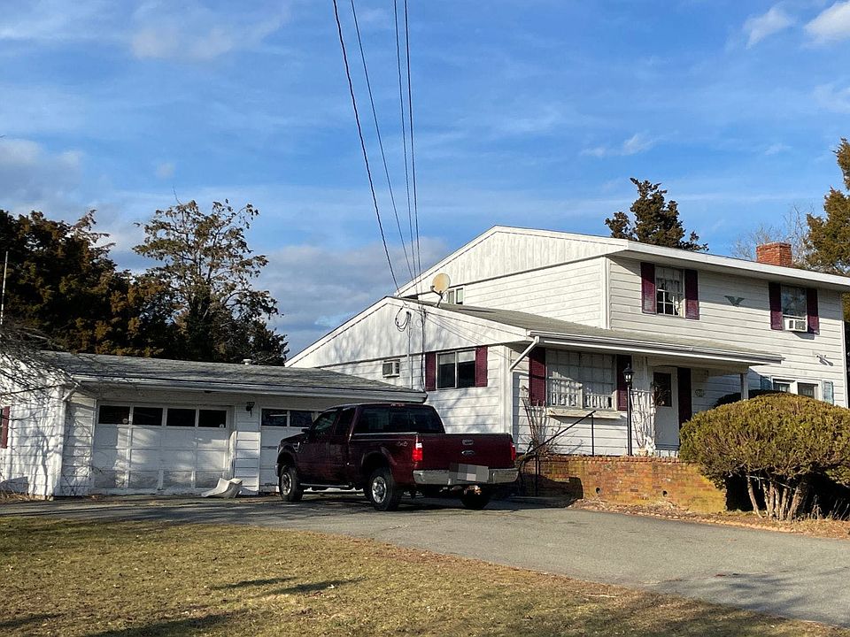 2nd image of 23 Anderson Dr