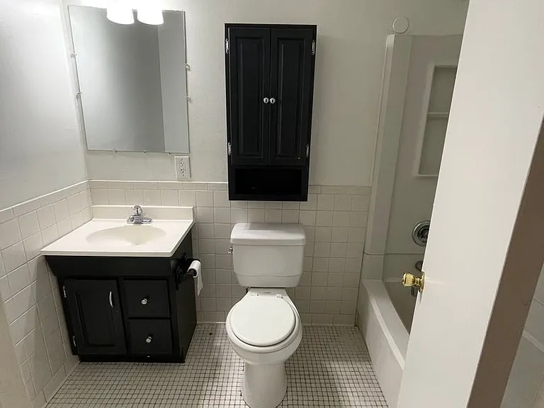 9237 Lost Forest Dr — Photo 8