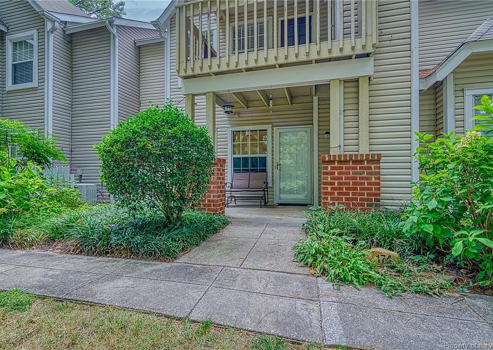 1st image of 103 Stratford Dr APT E