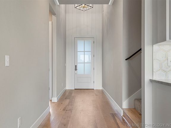 4th image of 12023 S Urbana Ave