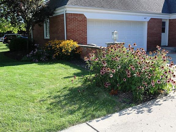 5th image of 1407 Durham Dr