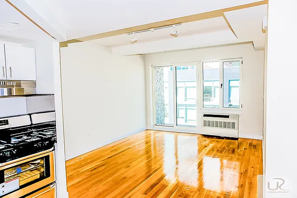 Rented by Urban Realty NYC | media 31
