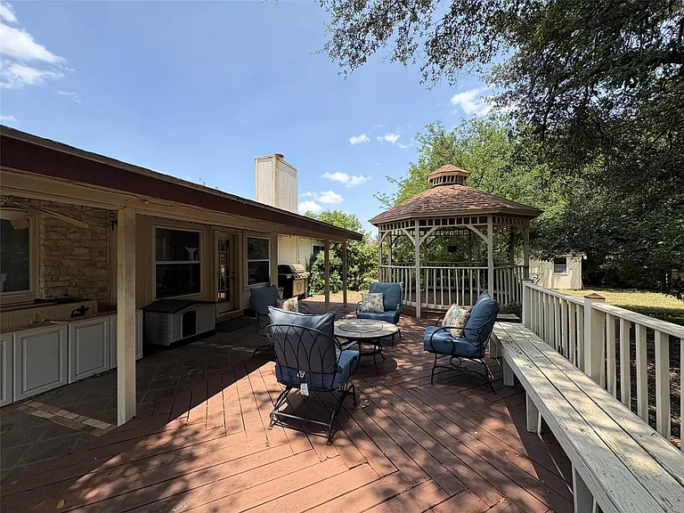 1404 Cedar Park Dr — Photo 31