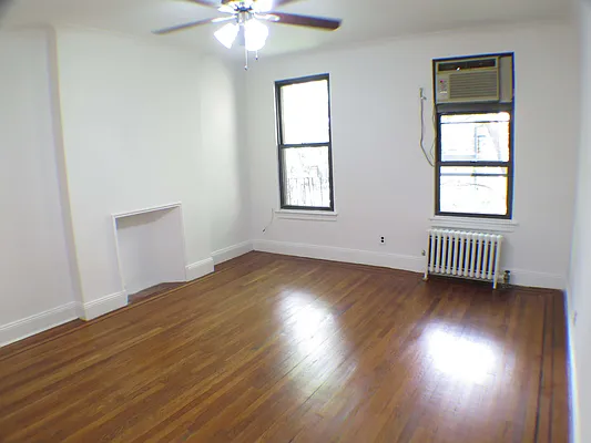 Rented by Glasser Realty LLC | media 6