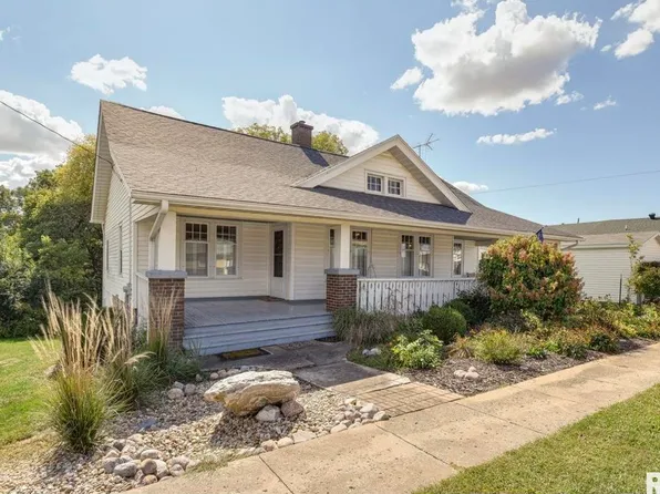 209 E Main St, Biggsville, IL 61418