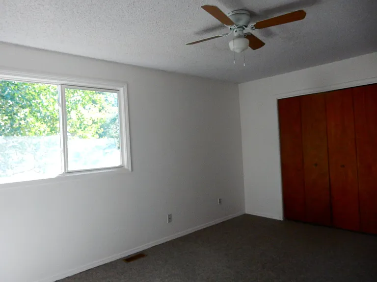 29983 Hilltop Dr #2 — Photo 21