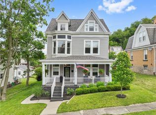 43 Walnut St, Crafton, PA 15205