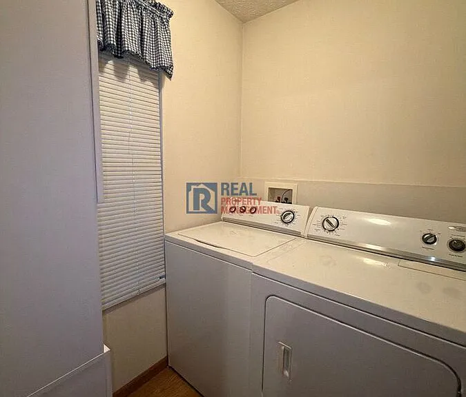 1381 Geranium Dr — Photo 4