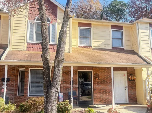 605 8th Ave SW APT D3, Conover, NC 28613