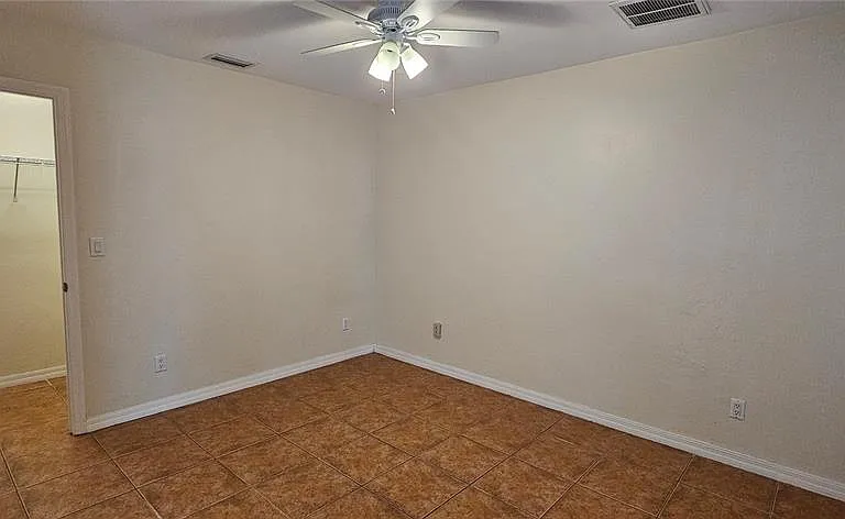 3007 SW Santa Barbara Pl — Photo 17