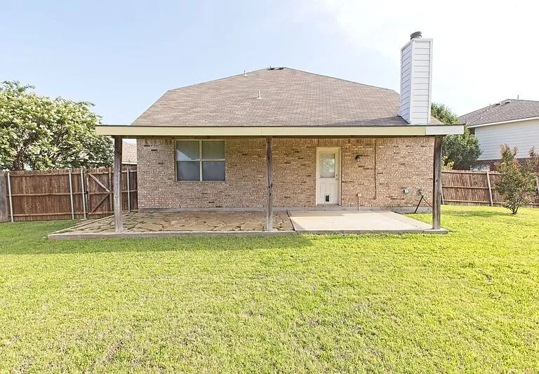 4009 Hidden Meadow Ct — Photo 3