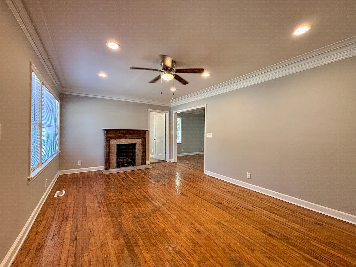 Building Photo - 2382 Elm Dr