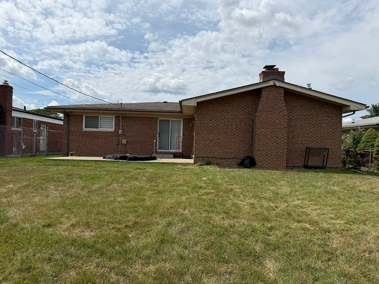 3 bed, 1521 sqft, $2,500 — Photo 4