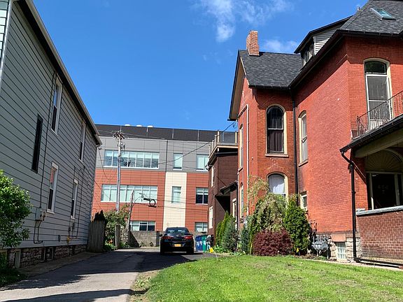 2nd image of 494 Prospect Ave APT 2
