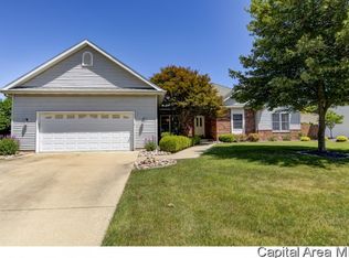 2305 Lake Crest Dr, Springfield, IL 62712