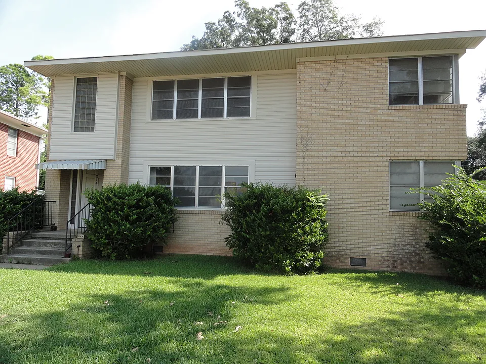 212 Ashley Dr