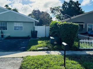 1254 SW 71st Ter, North Lauderdale, FL 33068