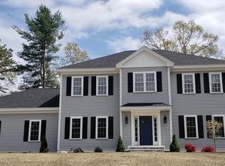 506 Indian Lake Shore Dr, Hudson, MA 01749