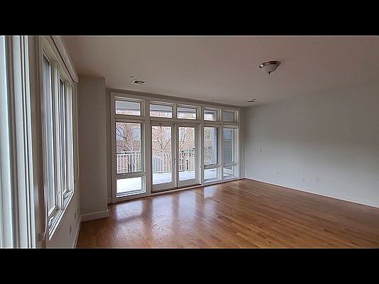 3rd image of 90 Bay Street Lndg APT 2I