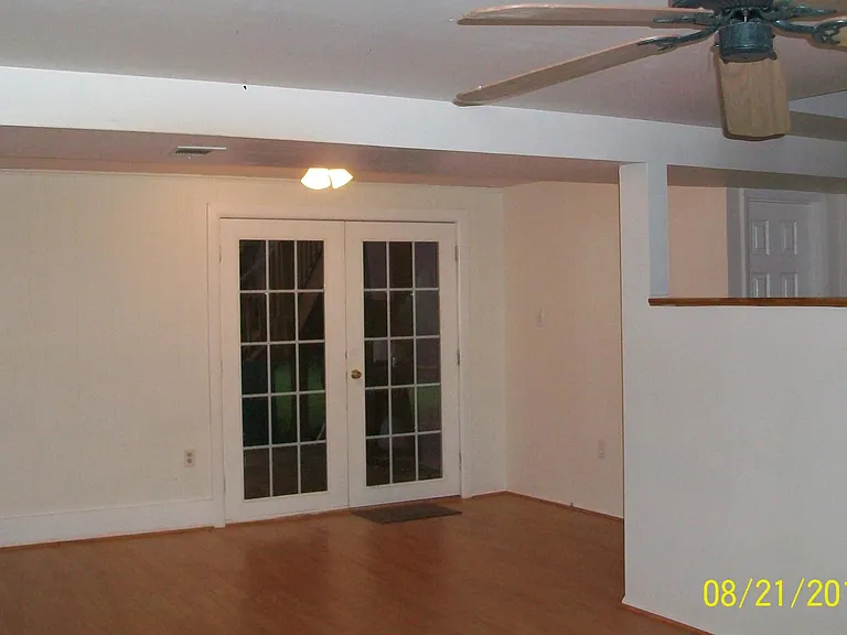 4419 Kentmore Dr — Photo 11
