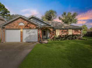 9402 Walnut Glen Dr, Houston, TX 77064