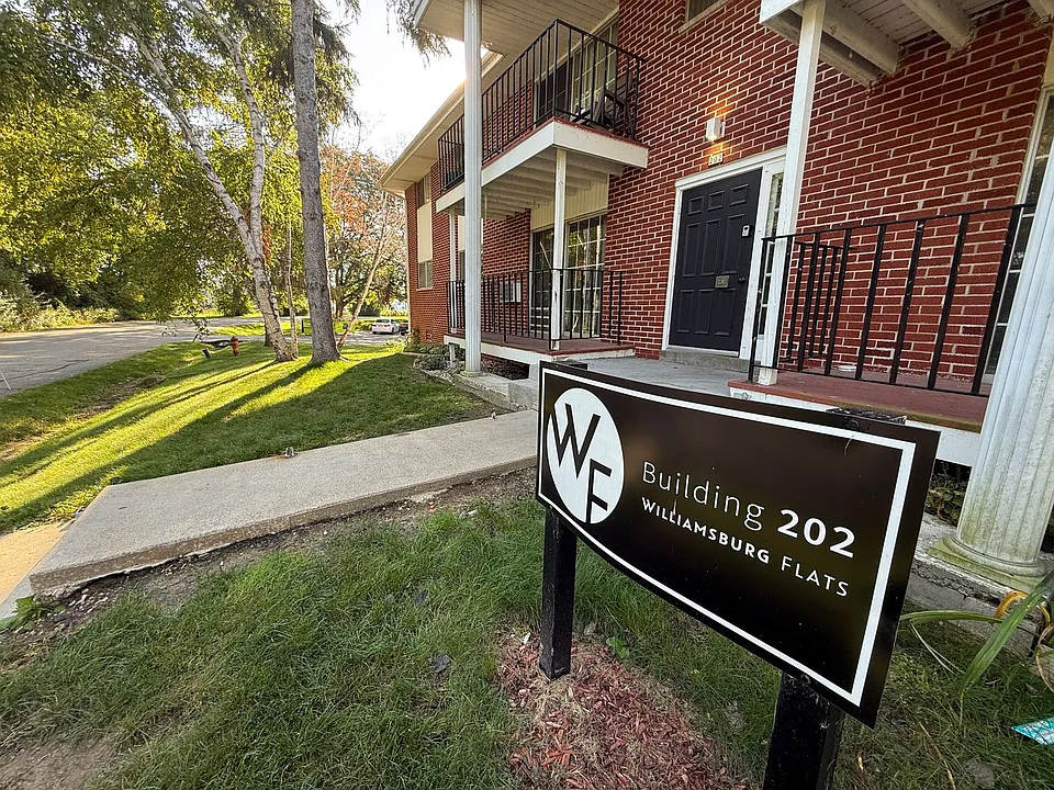 Williamsburg Flats 202