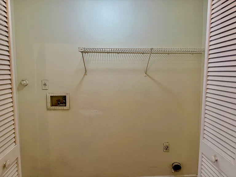 1012 Henson Ct — Photo 20