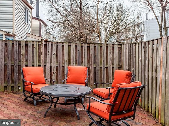 4th image of 8625 Kenosha Ct