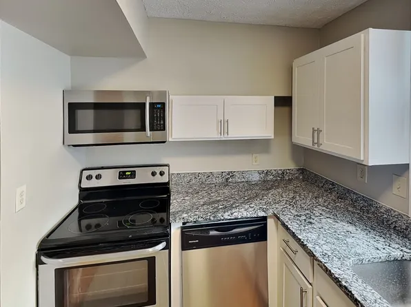 77 1/2 E 7th Ave, Columbus, OH 43201