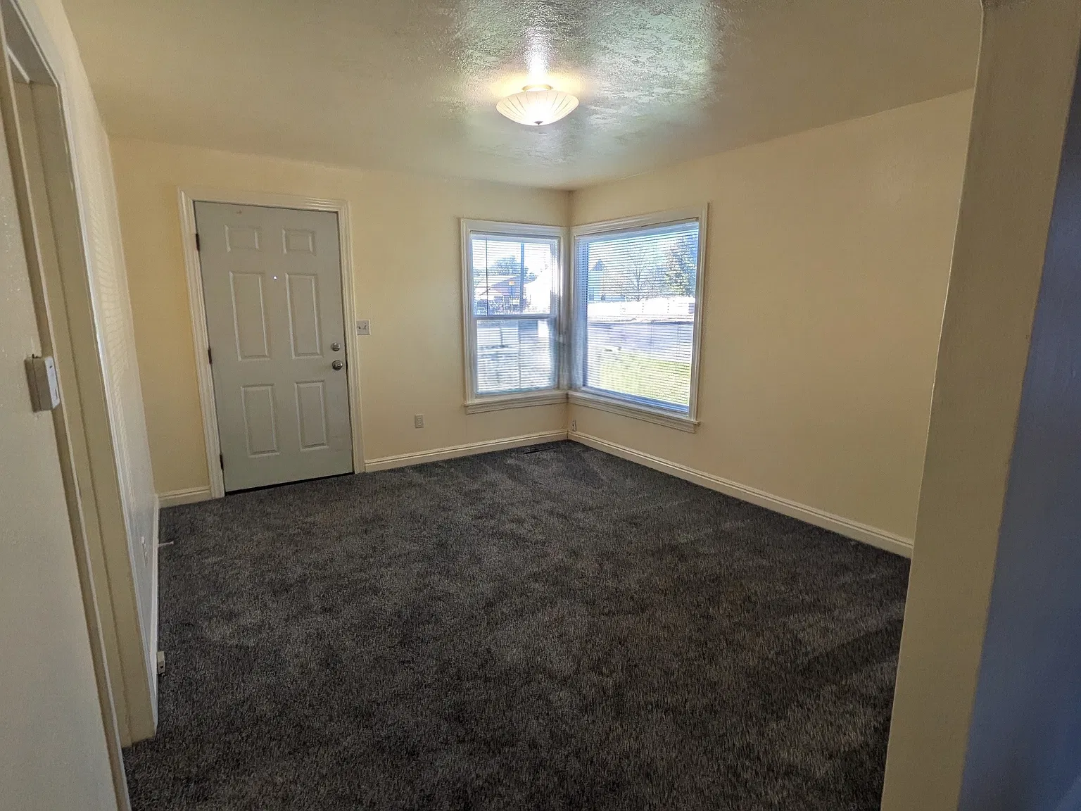 2 bed, 680 sqft, $950 — Photo 3
