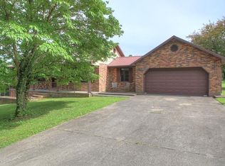 215 Old Salem School Rd, London, KY 40741