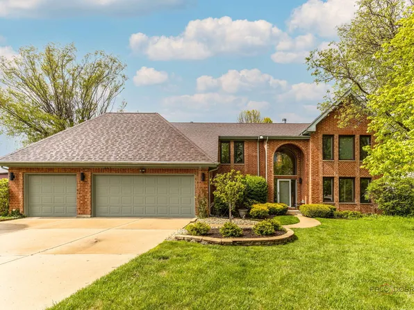 805 Summer Ct, Buffalo Grove, IL 60089