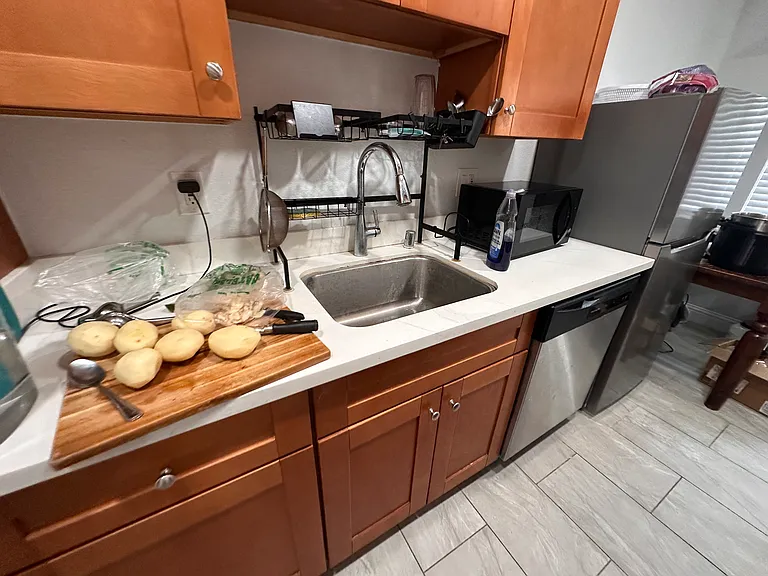 1350 Warburton Ave #3 — Photo 6