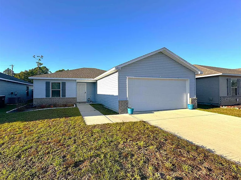 8752 Schooner Ln — Photo 1