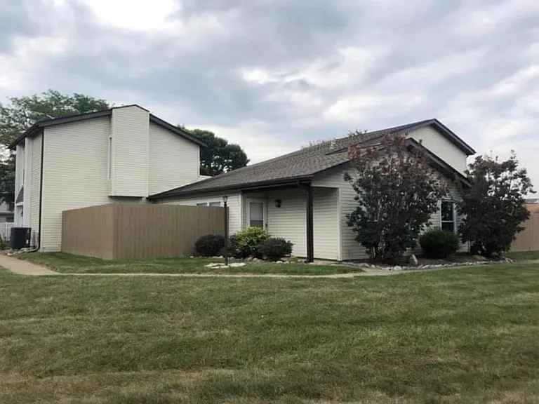 1200 Robbins Run Ct #1204 — Photo 1