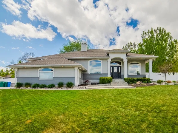 12008 S Reeves Ln, Riverton, UT 84065