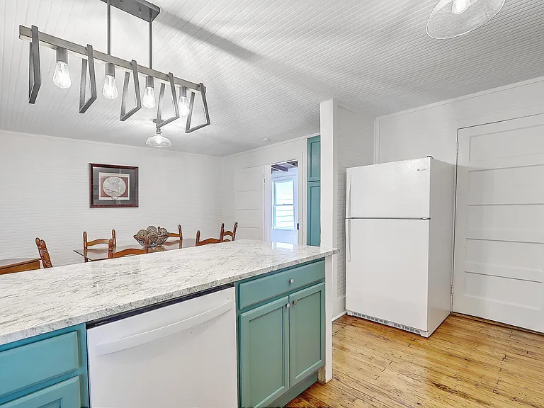 292 Greyback Rd — Photo 17