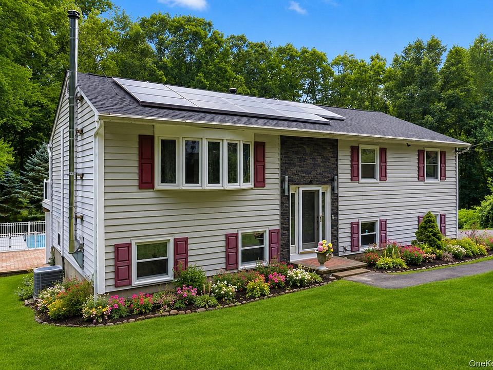1st image of 27 Casse Court