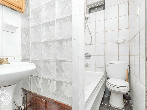 5th image of 327 Eastern Pkwy #D4