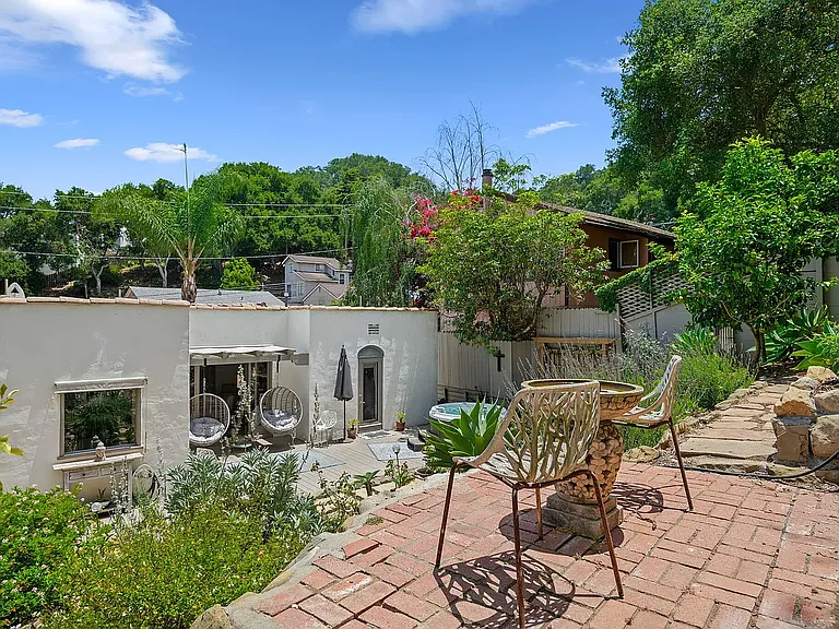 1212 W Micheltorena St — Photo 1