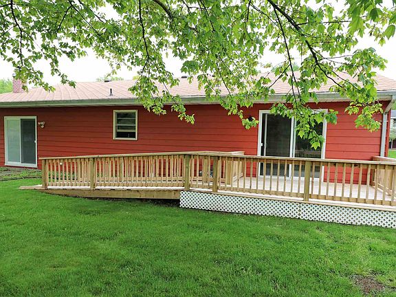 3rd image of 1449 Hampshire Dr