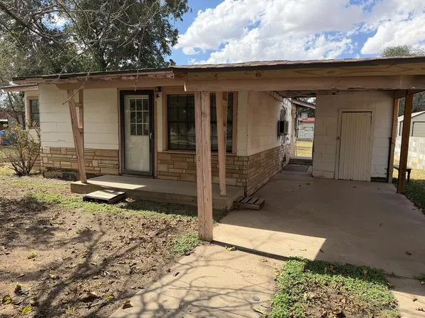 2105 N Tom Green Ave, Odessa, TX 79761