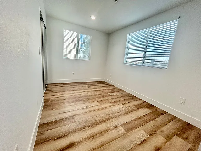 8418 S Main St — Photo 18