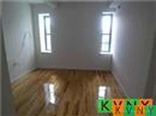 Rented by KVNY Soho | media 26