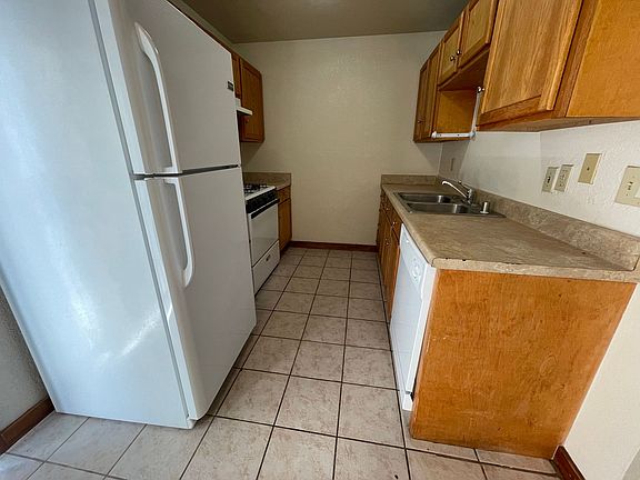 3rd image of 13128 Wenonah Ave SE Ste A
