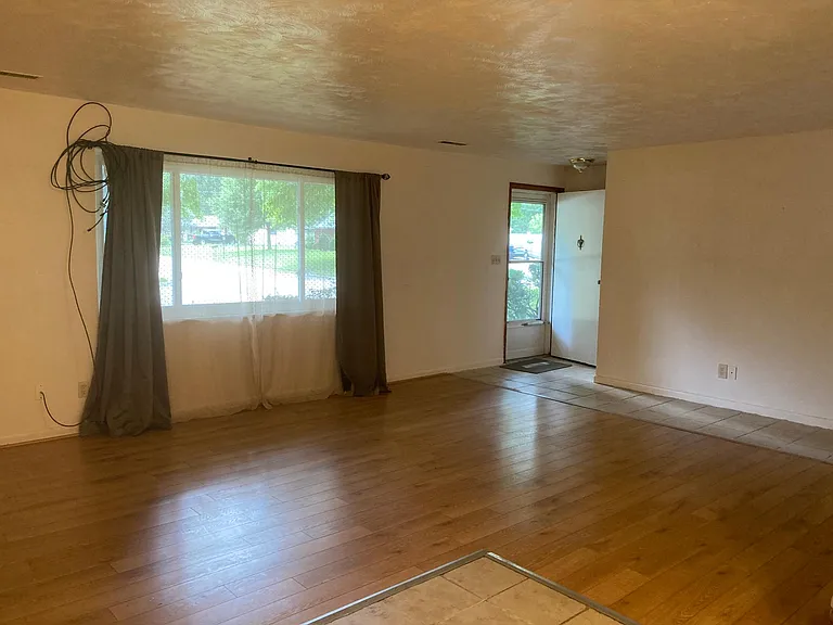 6044 Donnybrook Dr — Photo 14