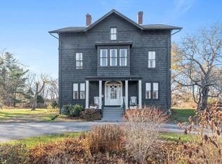 871 Gardners Neck Rd, Swansea, MA 02777