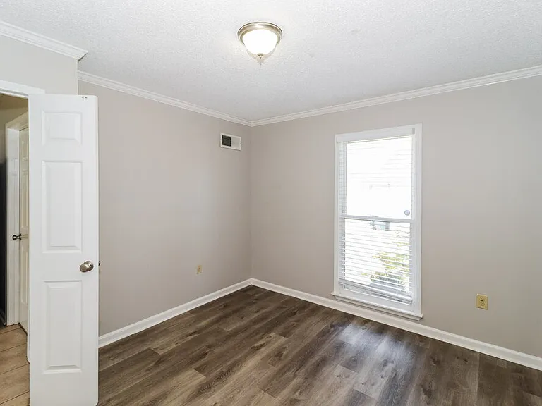 8631 Debbie Kay Ln — Photo 15